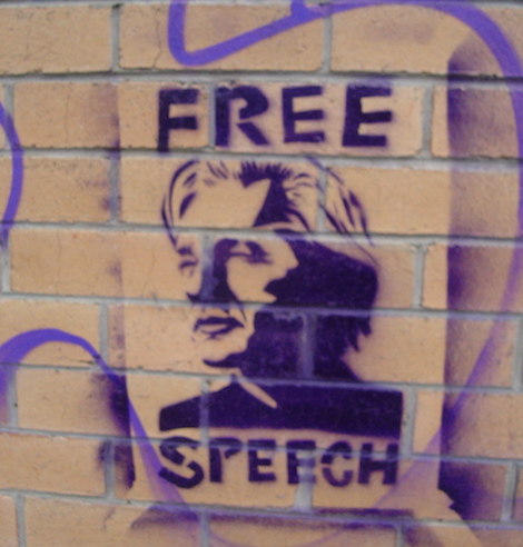 julian_assange_free_speech.jpg