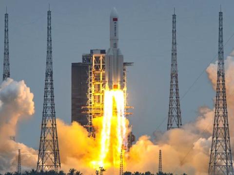 china_spacestation_launch.jpg