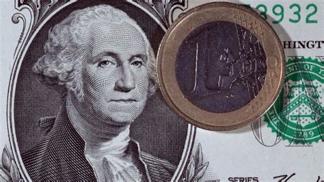 euro_dollar.jpg