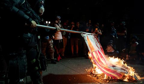 portland-flag-burn.jpg