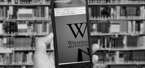 wikipedia_phone.jpg